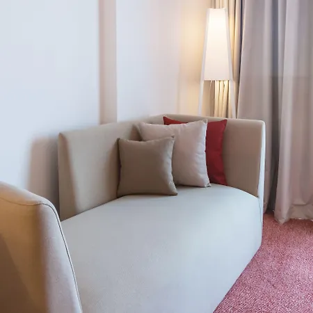 Hotel Mh 4*