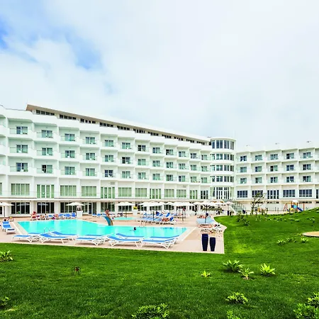 Mh佩尼切酒店 4*