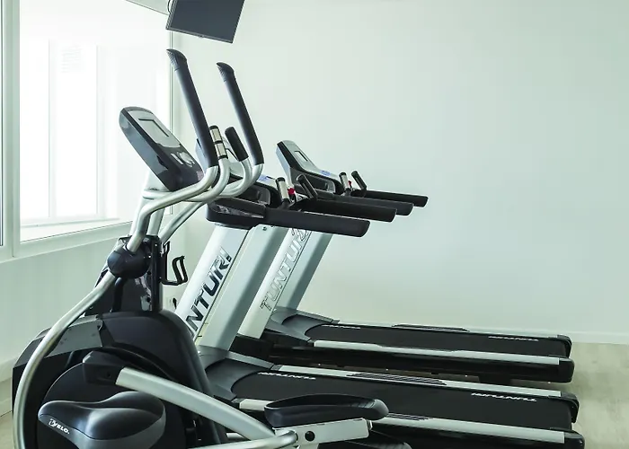 Mh佩尼切酒店 4*